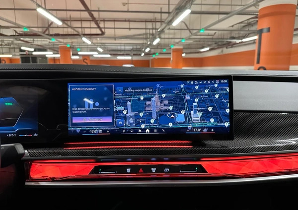 BMW Seria 7 cena 689000 przebieg: 4151, rok produkcji 2023 z Toruń małe 562
